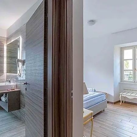 Hotel Maioliche Griante 4*